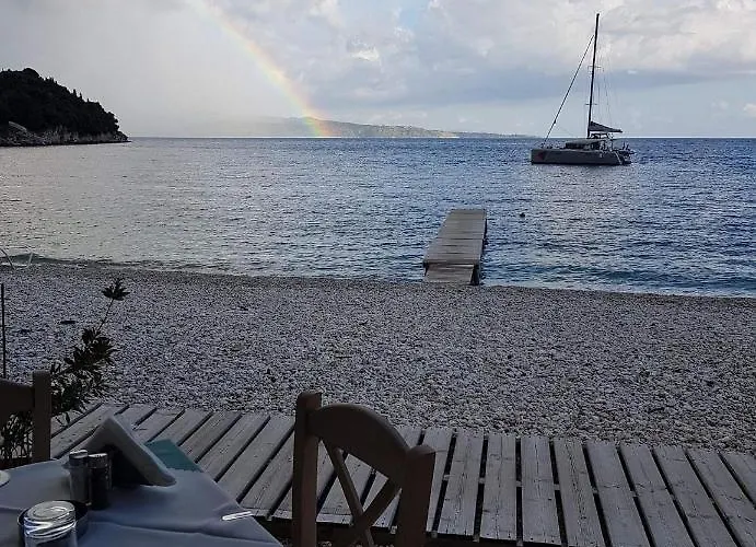Dimitris 2 Bay *